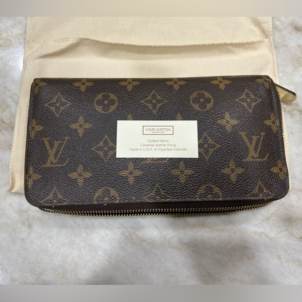 Women’s Louis Vuitton Wallet